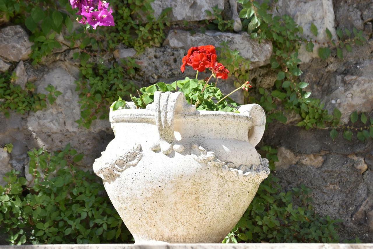Villa Asia Holiday Home SantʼAgata sui Due Golfi Exterior foto