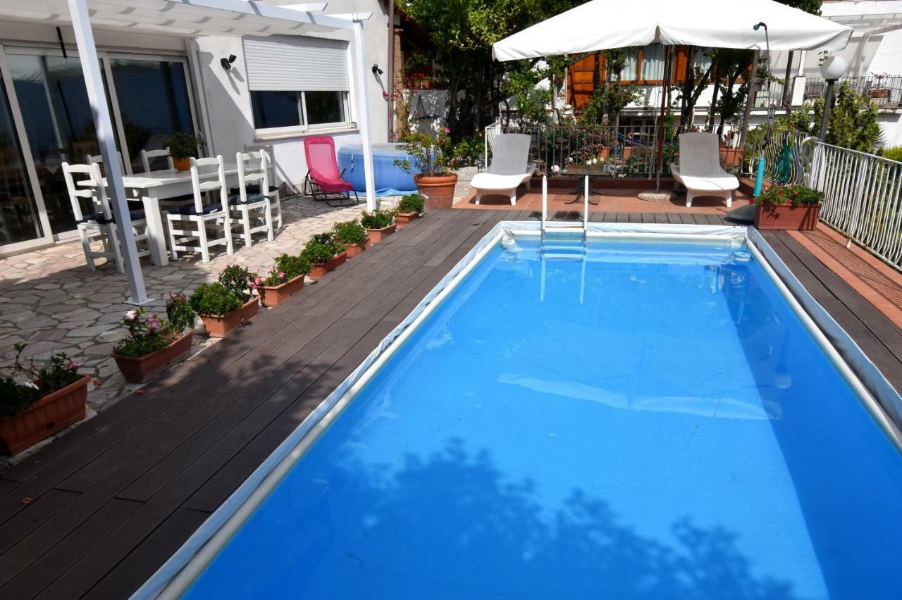 Villa Asia Holiday Home SantʼAgata sui Due Golfi Exterior foto